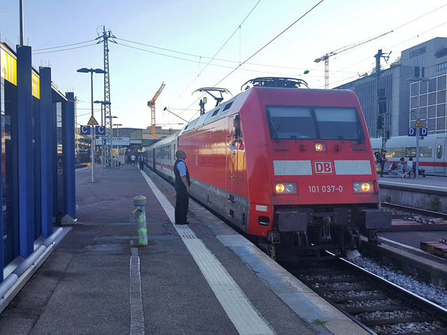 101  im Hbf Stuttgart 