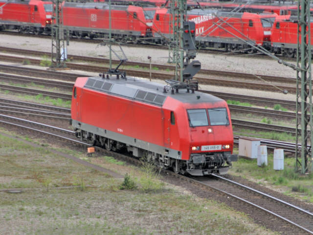 145  im Rangierbahnhof Maschen