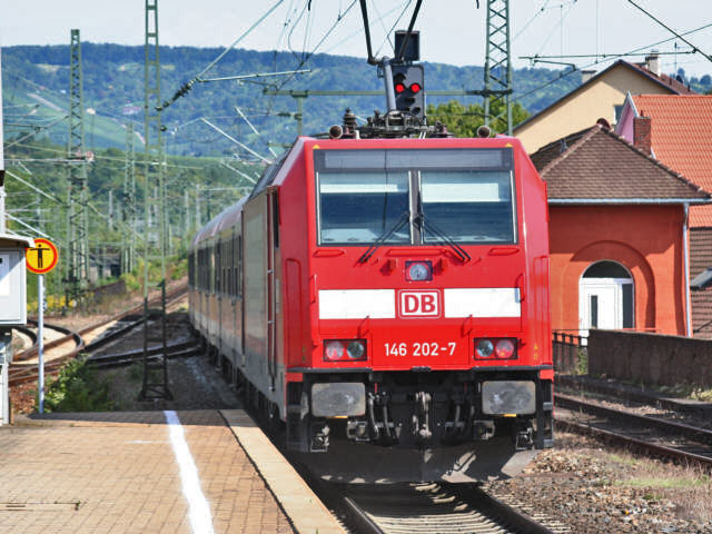 146 im Bhf Stuttgart-Bad Cannstatt