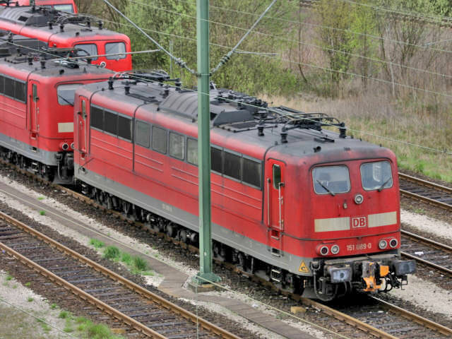 151  im Rangierbahnhof Maschen