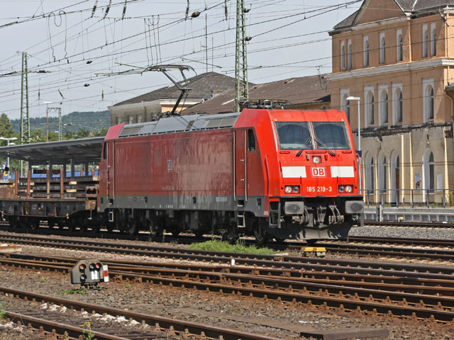 185 im Bhf Bebra