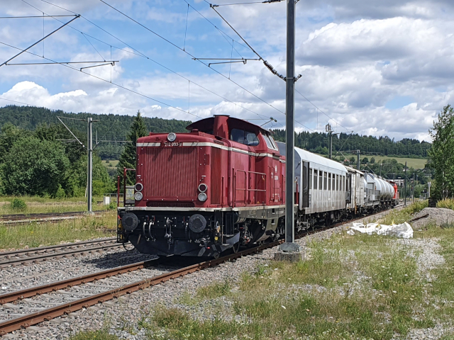 212 im Bhf Tuttlingen