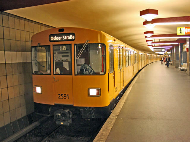 2591 Berlin, U-Bhf Friedrich-Wilhelm-Platz 