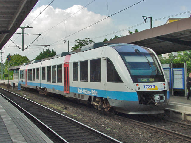VT 304 im Bhf Neum&uuml;nster