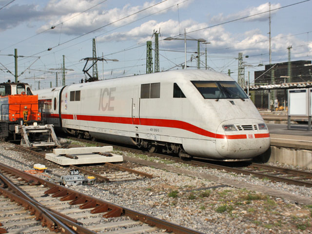 401 �im Hbf Stuttgart 