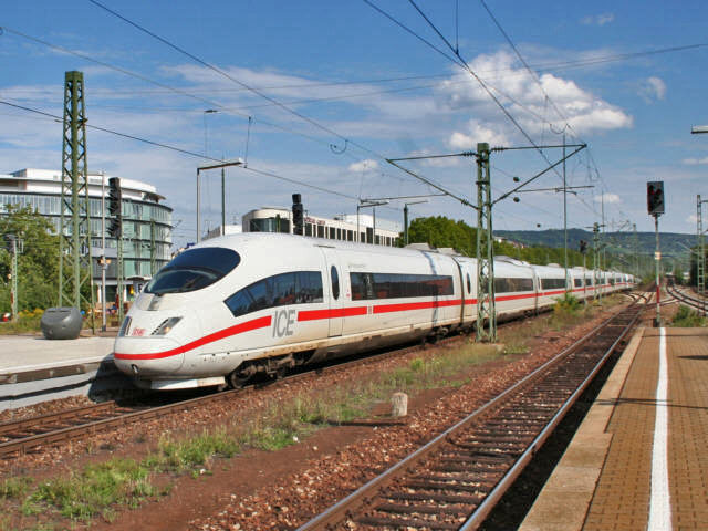 403 im Bhf Stuttgart-Bad Cannstatt