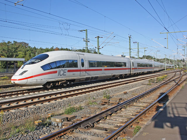 406  im Bhf Frankfurt/Main-Stadion