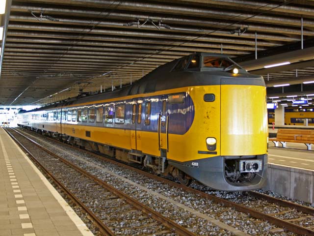 4203  im Hbf Den Haag