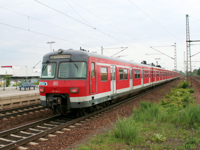 420 im Bhf Gro&szlig;-Gerau-Dornberg