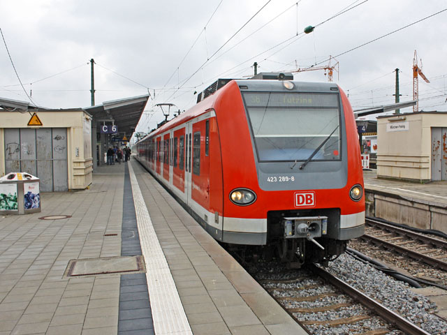 423  im Bhf. M&uuml;nchen-Pasing