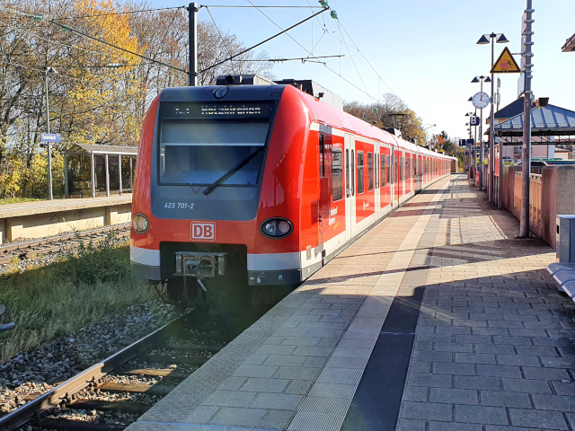 423  im Bhf. Sauerlach