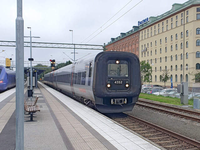 4352 im Bhf Kristianstad C