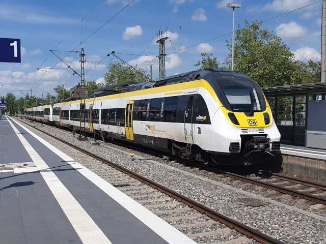 442 im Bhf Metzingen