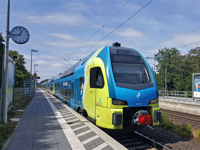 445  im Bhf Bad Oeynhausen