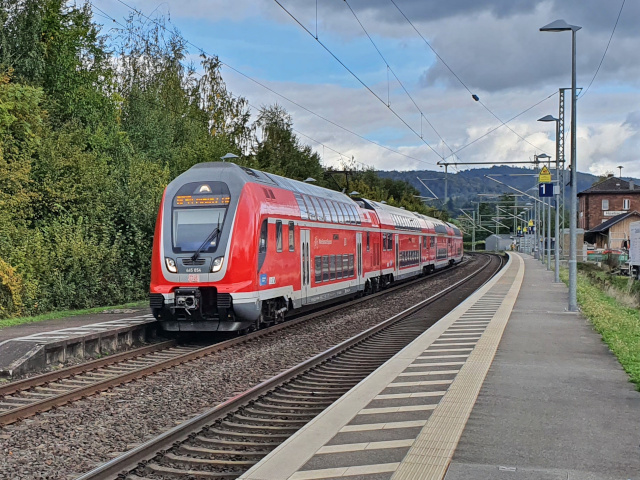 445  im Bhf H�sbach