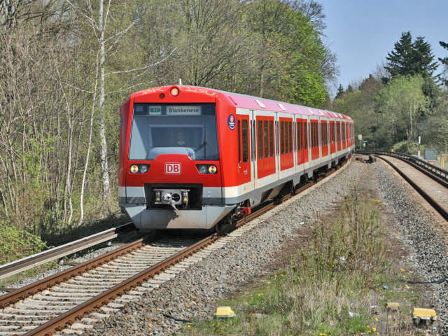 474  im S-Bhf Hamburg Klein-Flottbek