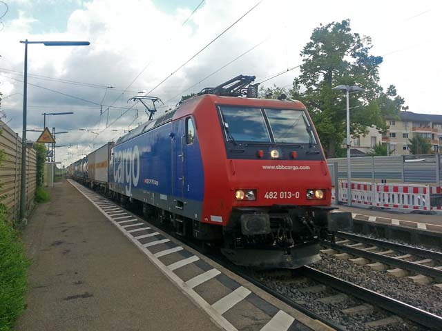 482 im Bhf Bad Krozingen