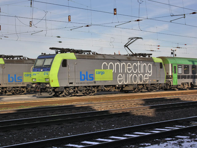 485  im G&uuml;terbahnhof Freiburg