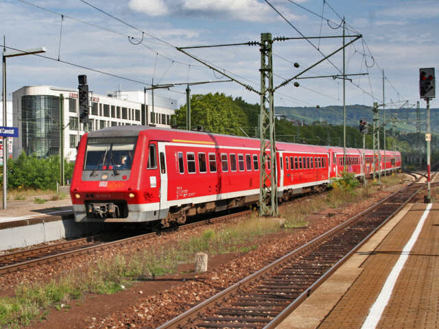 611 im Bhf Stuttgart-Bad Cannstatt