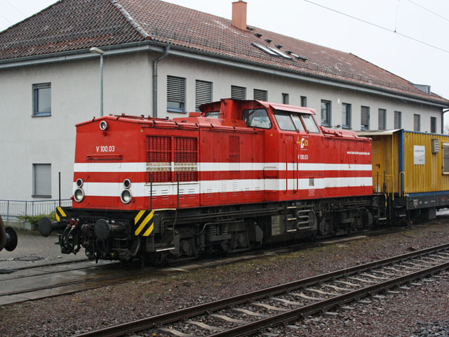 V100 �im Bhf Graben-Neudorf