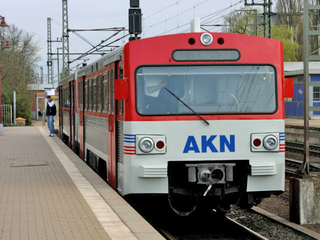 VT2  im Bhf Elmshorn